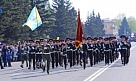 В Туве парад Победы собрал несколько тысяч зрителей 